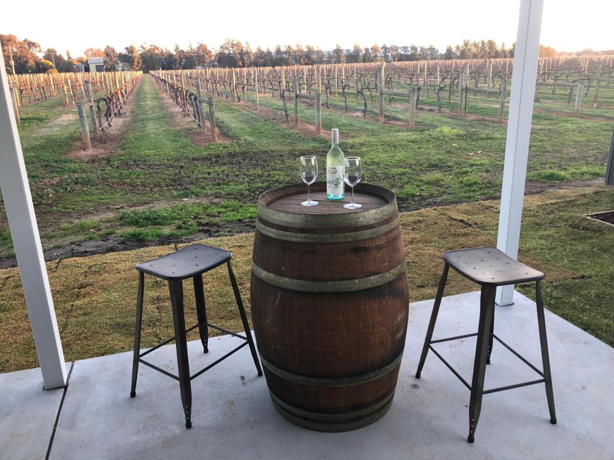 Milawa Vineyard Views - Guesthouse 1 Esterno foto
